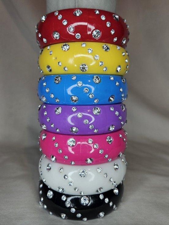 Vintage Jewelry - NOS Y2K Rainbow Lucite Style Bangle Bundle - Set of 7 Rhinestone Bracelets